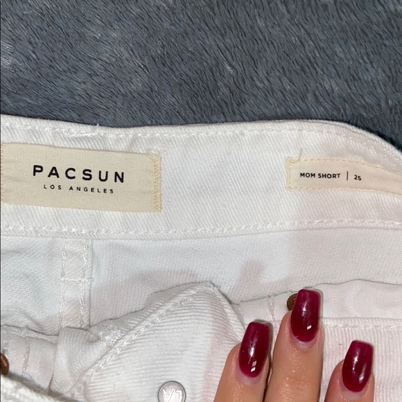 White PacSun Shorts - Picture 3 of 3